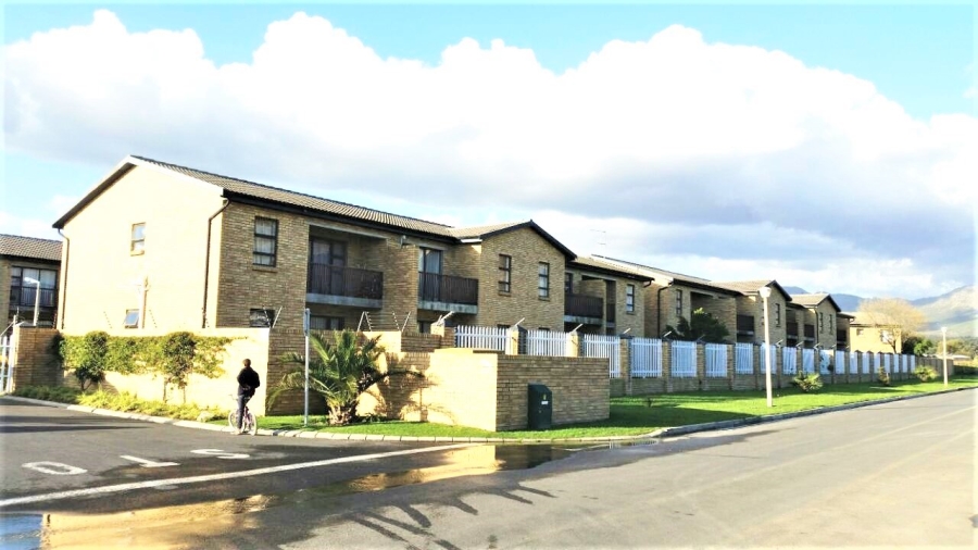 2 Bedroom Property for Sale in Fairview Golf Estate Western Cape